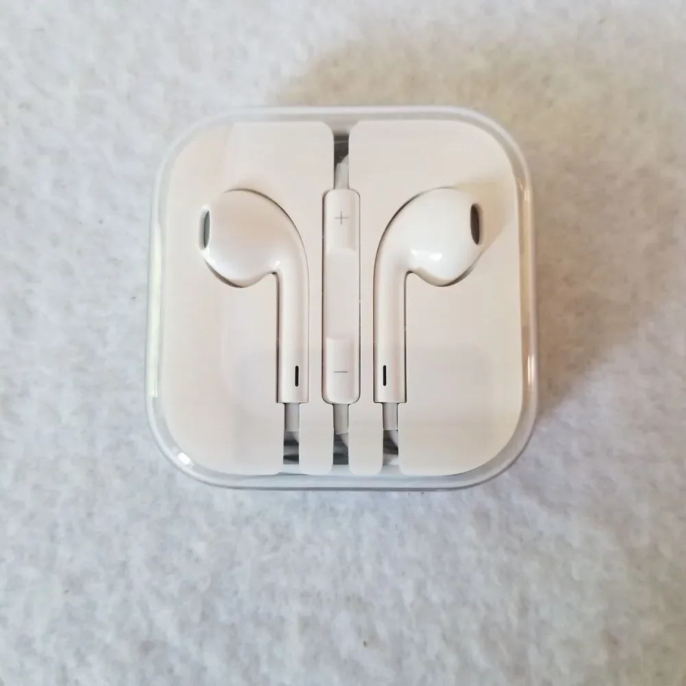 Original OEM Apple iPhone EarPods Wired 3.5mm Headset Earbud Headphones NEW OEM